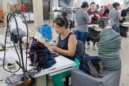 As opções disponíveis abrangem diferentes cargas horárias e turnos para atender ao público