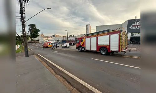 Dois acidentes em sequência são registrados na Avenida Minas Gerais em Apucarana