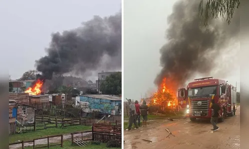 Residência pega fogo após ser atingida por raio; saiba mais
