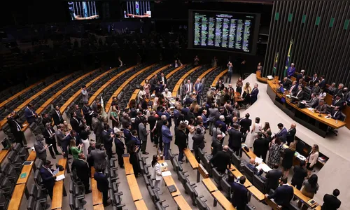 Congresso derruba veto de Lula a projeto de lei da dosimetria e beneficia Bolsonaro