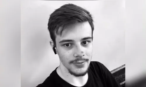 Estudante de 18 anos morre atropelado por ônibus 'ligeirinho' ao sair da escola