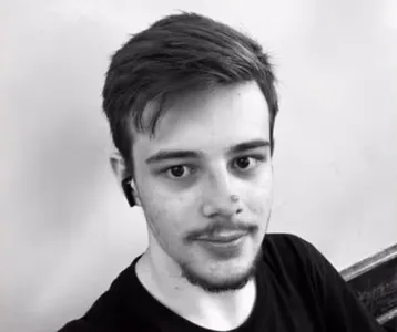 Gustavo Maciel Teixeira, de 18 anos