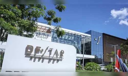Bolsonaro segue internado com quadro estável após cirurgia no ombro direito