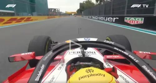 Lewis Hamilton mostra dedo do meio após toque com Franco Colapinto; veja vídeo
