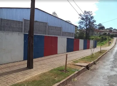 Menino fratura braço em escola de Apucarana e família cobra explicações