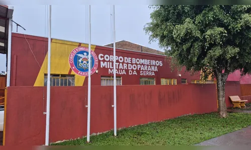 Motorista sai ileso após capotamento na BR-376, em Mauá da Serra