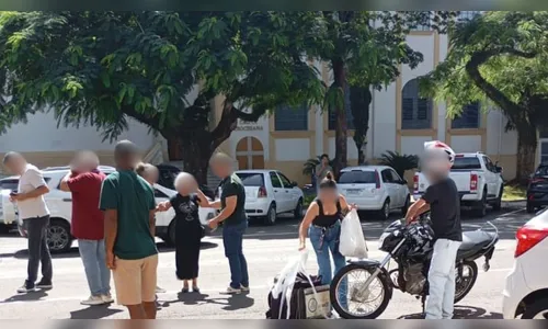 Mulher fica ferida após ser atropelada por motocicleta no Centro de Apucarana
