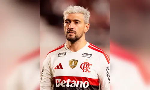 Arrascaeta passa por cirurgia bem-sucedida após fratura na clavícula no Flamengo
