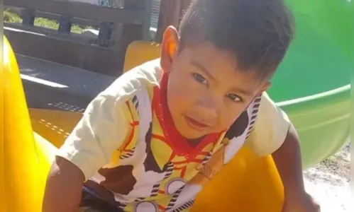 Mãe e padrasto são presos após menino de 4 anos ser morto com 20 golpes na cabeça