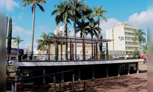 Casal bêbado briga no centro e acaba na delegacia pela 2ª vez no dia