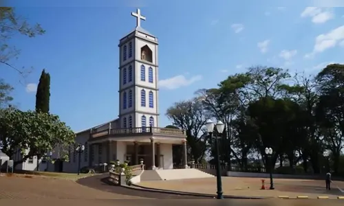Gritaria na madrugada mobiliza PM na Praça Padre Yves Gueguem, em Ivaiporã