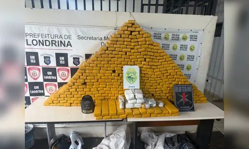 Mulher é presa em Ibiporã após polícia encontrar mais de 360 kg de drogas em porta-malas