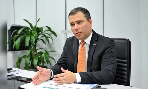 PF prende ex-presidente do BRB em operação que apura esquema com o Banco Master