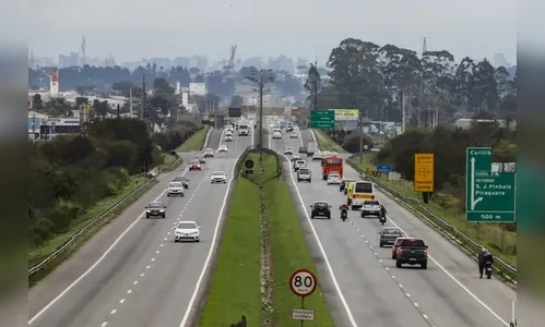 Retorno do feriado do Trabalho registra trânsito intenso nas rodovias do Paraná