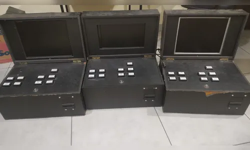 Polícia apreende máquinas caça-níqueis escondidas em bar de Arapongas