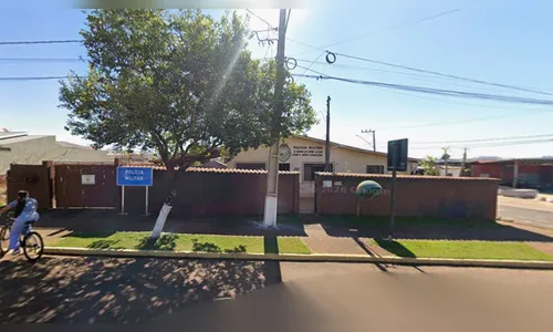 Dupla espanca casal com barra de ferro; suspeitos são o ex e o primo da mulher