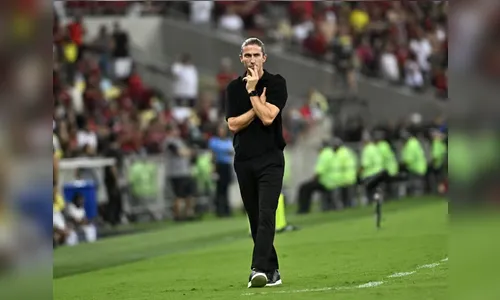 Saúl critica demissão de Filipe Luís no Flamengo: 'Em dois meses tudo se acabou'