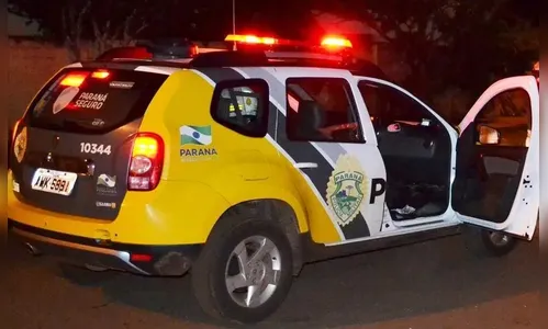 Homem espanca mulher na frente dos filhos, avança contra PM e é morto a tiros