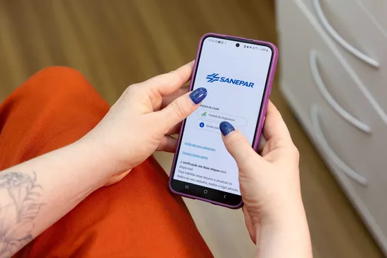 Cliente da Sanepar pode receber avisos sobre abastecimento de água no imóvel por SMS