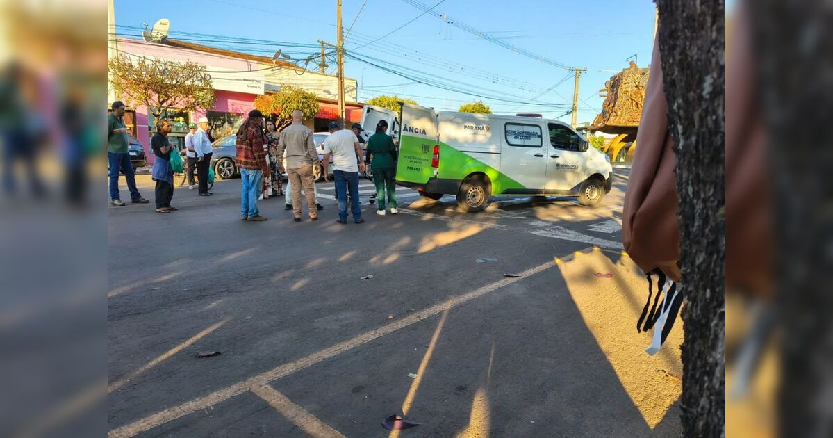 Pedestre é atropelada na Praça da República em Borrazópolis