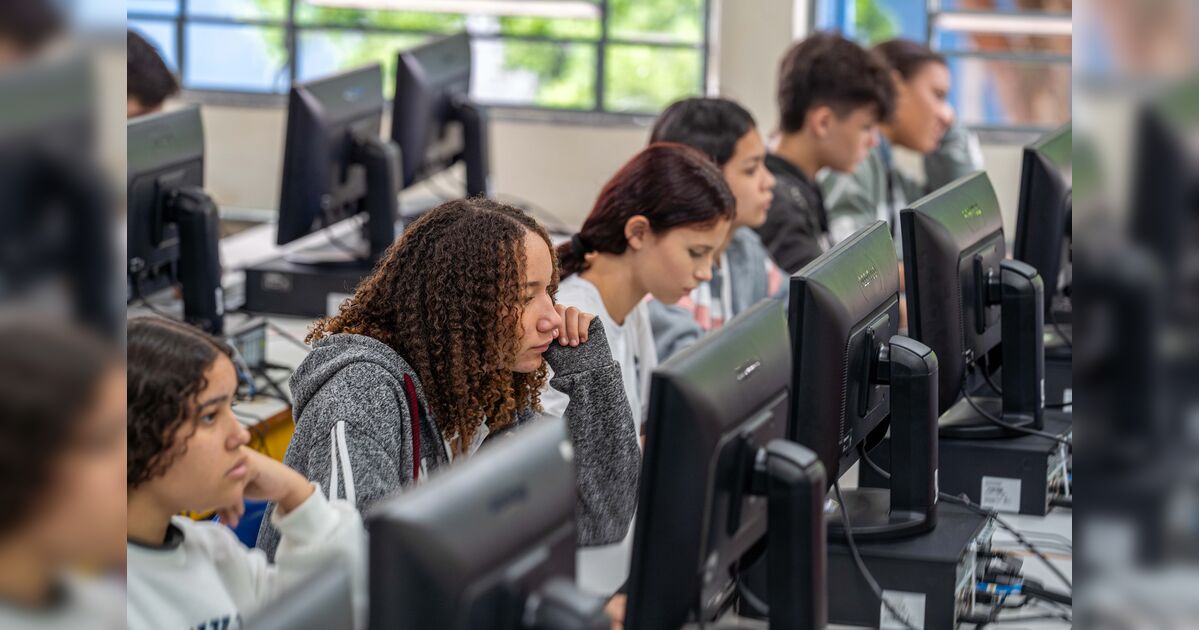 Alunos da rede estadual de ensino terăo inscriçăo automática no Enem