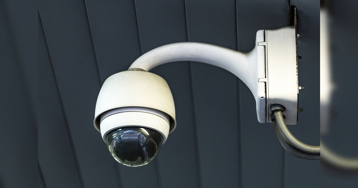 Frigorífico da JBS é condenado após instalar câmeras em vestiário masculino