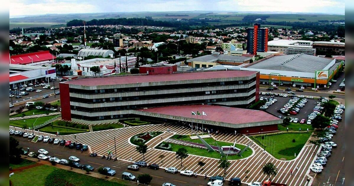 Servidora vira 'figurinha' no trabalho e prefeitura do PR é condenada a pagar indenização