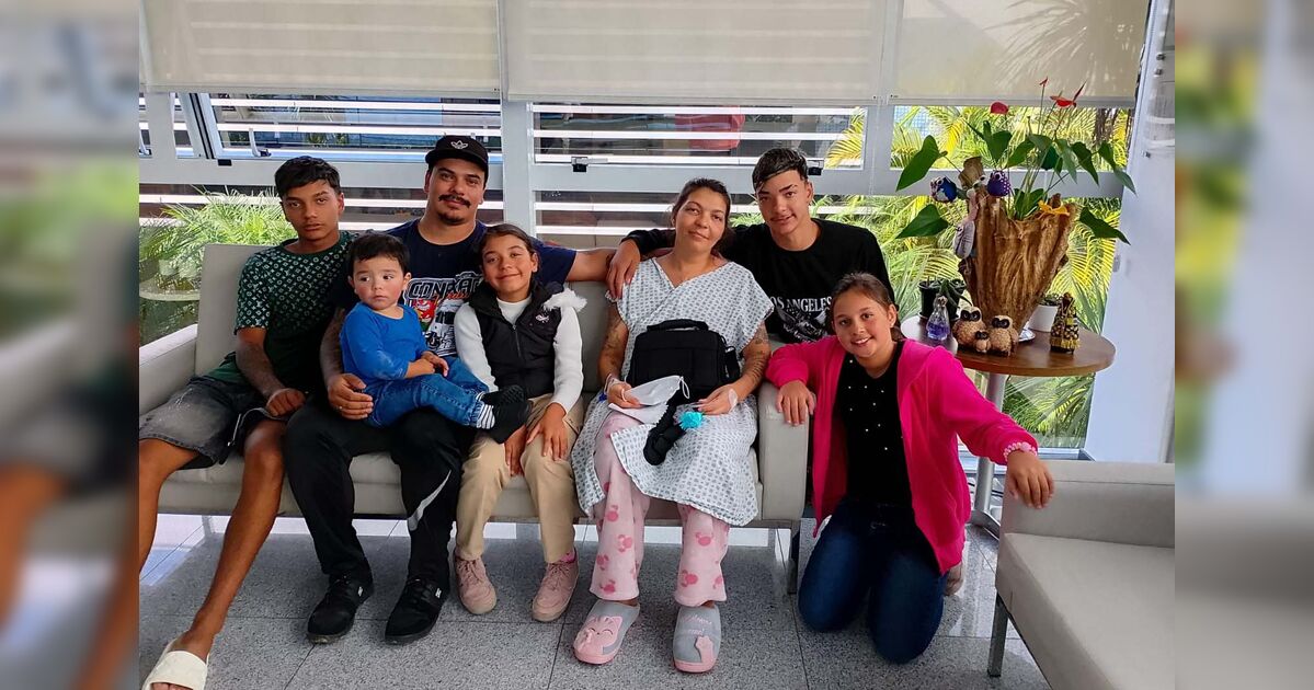 Com apoio do Estado, primeira paciente do Paraná recebe cora