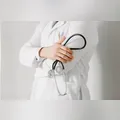 Prefeitura de Cambé abre PSS para médicos com salários de até R$ 14 mil