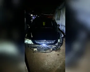 Para-choque leva equipes da Guarda Municipal a carro envolvido em atropelamento de casal em Apucarana