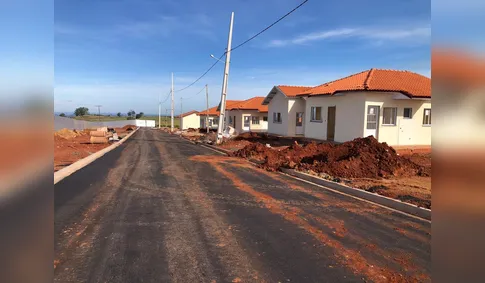 Prefeitura de Jandaia do Sul acompanha obras de 75 casas do Programa Vida Nova