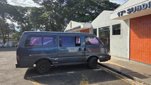 PM recupera van furtada e investiga uso do veículo em outros crimes