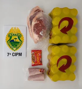 Suspeito tentou levar produtos do mercado por preço menor