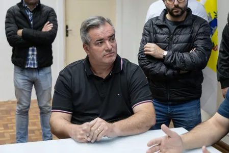Valorizar a indústria e comércio