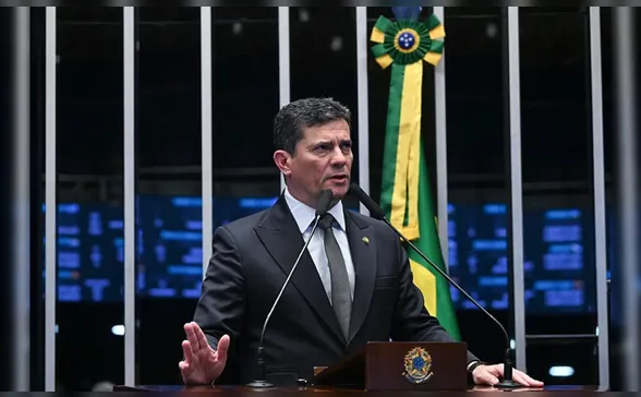 Moro, dois pesos e duas medidas