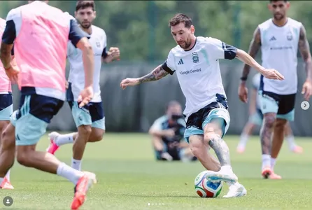 Jogo está marcado para as 22h (pelo horário de Brasília)