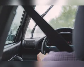 Motorista é agredido por seis pessoas após estacionar o carro em Apucarana