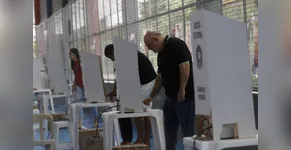 Sobram eleitores, faltam votos