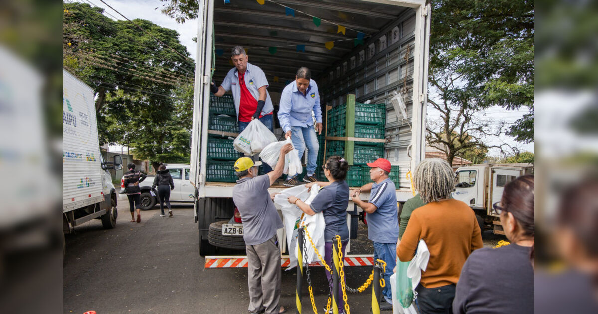 Feira Verde distribui mais de oito toneladas de alimentos e beneficia 1.443 famílias em julho