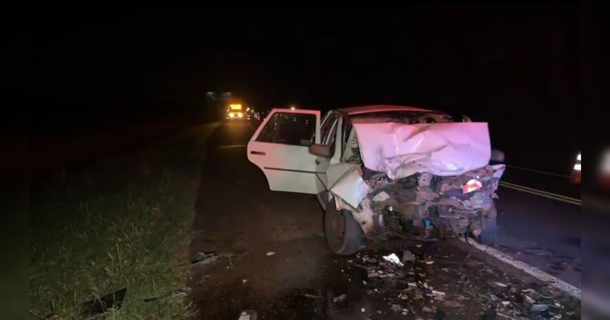 Ultrapassagem no acostamento provoca acidente fatal com dois mortos no PR