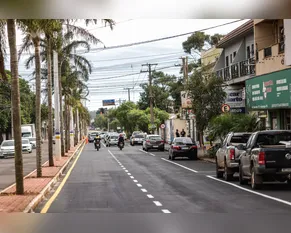 Adesivo eleitoral no carro pode levar à perda do seguro; entenda a regra