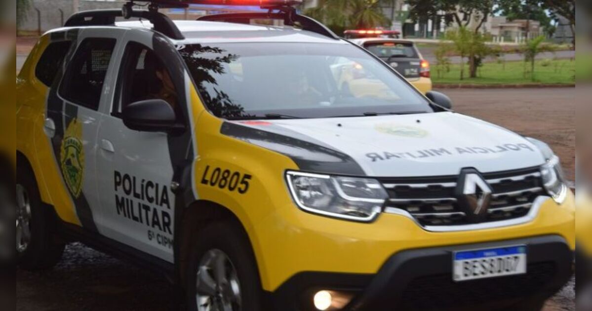 Polícia no local do crime em apartamento de Maringá