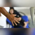 Mulher é agredida com socos após discussão em Arapongas