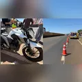 Motociclista fica ferido após colidir contra guard-rail na BR-376 em Mauá da Serra