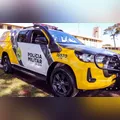 Homem é preso pela PM em cima de telhado no PR após agredir mãe e companheira