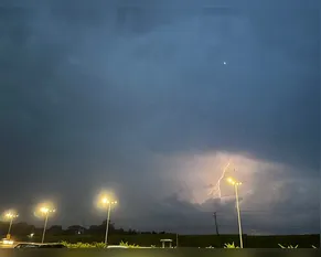 Com ventos de até 100 km/h, formação de ciclone traz fortes chuvas ao Paraná nesta semana