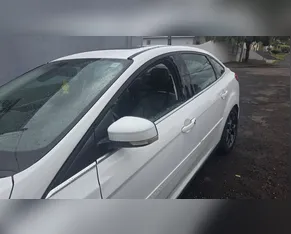 O que a polícia já sabe sobre homem encontrado morto dentro de carro em Apucarana
