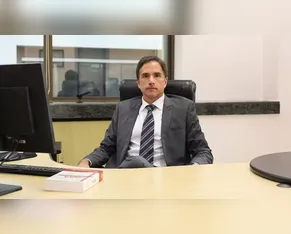 TRF-4 determina perda de cargo de ex-juiz da Lava Jato suspeito de furtar bebida em SC
