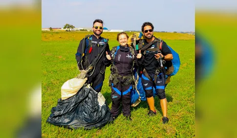 Idosa de 67 anos realiza sonho de saltar de paraquedas em Arapongas