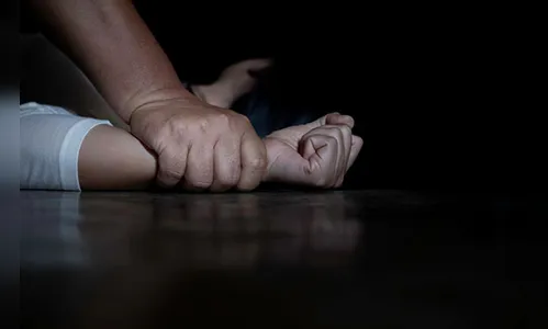 Padrasto é procurado por abusar de amiga da enteada em Ivaiporã